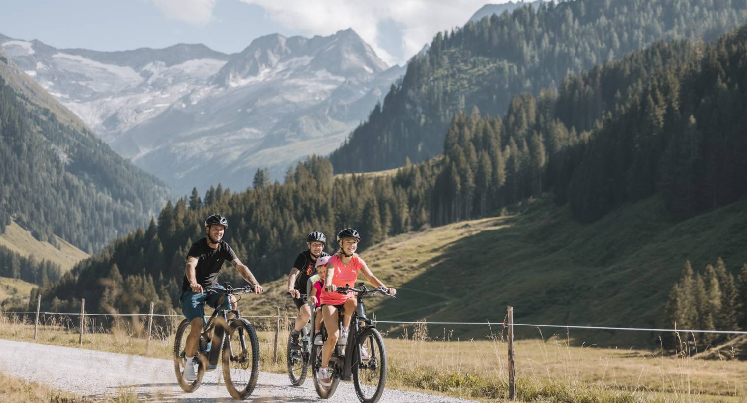 Biking in the Zillertal: Summer bliss on two wheels - Hotel Gaspingerhof